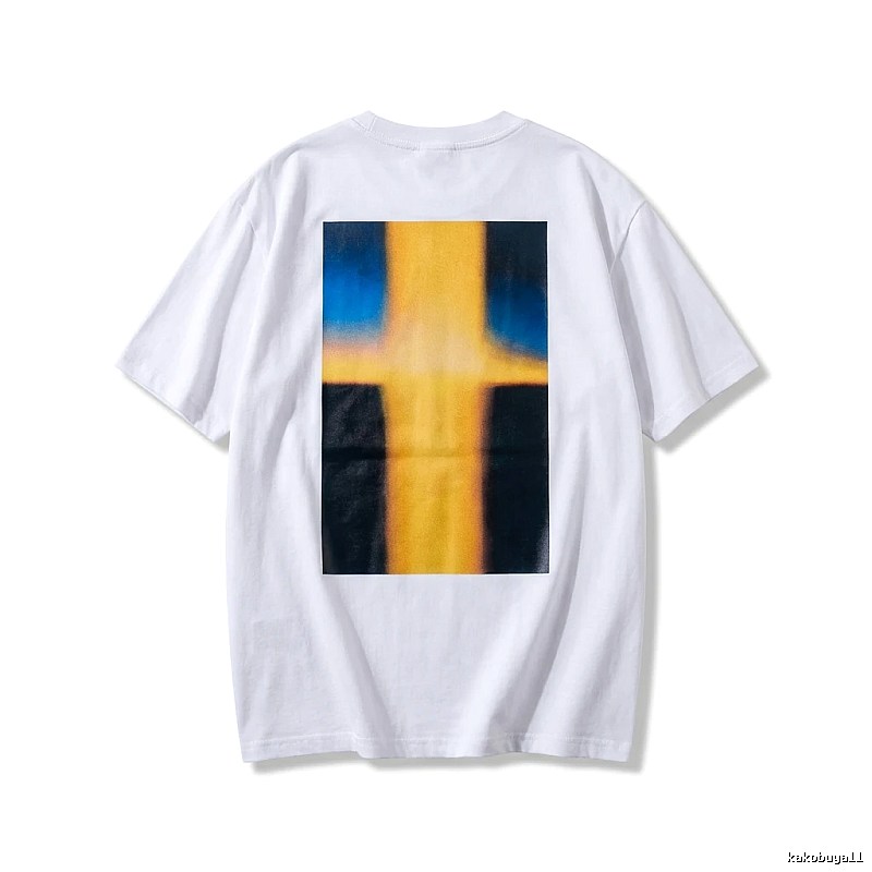 ESSENTIALS minimalist style white T-shirt