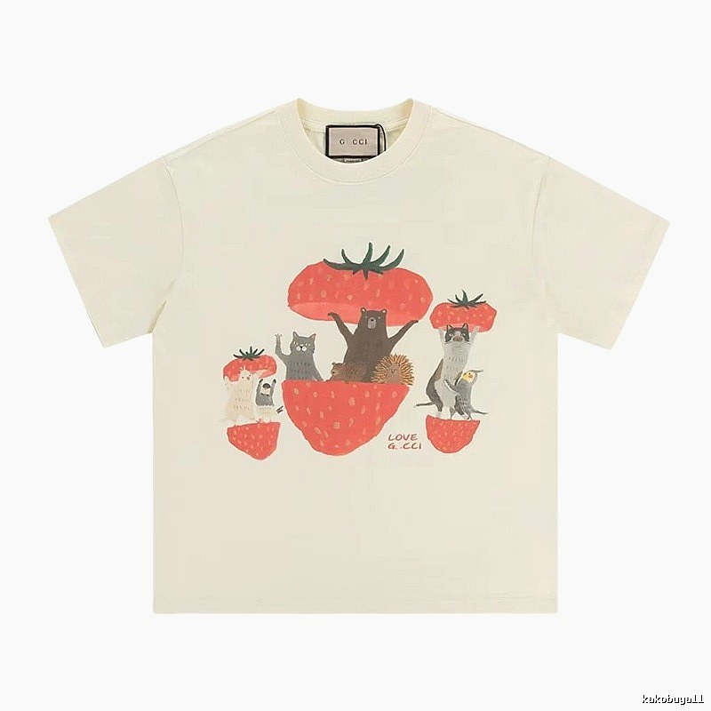 Gucci Strawberry & Animal Childlike Playful Off-white T-shirt