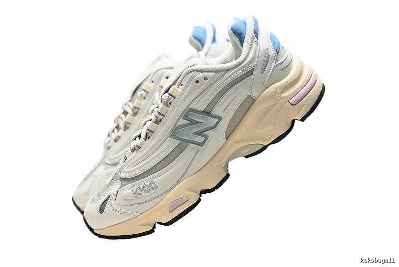New Balance 1000 retro style gray and white shoes
