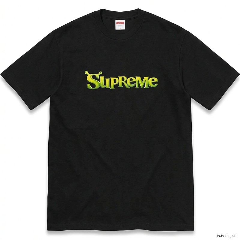 Black T-shirt with Supreme letter print