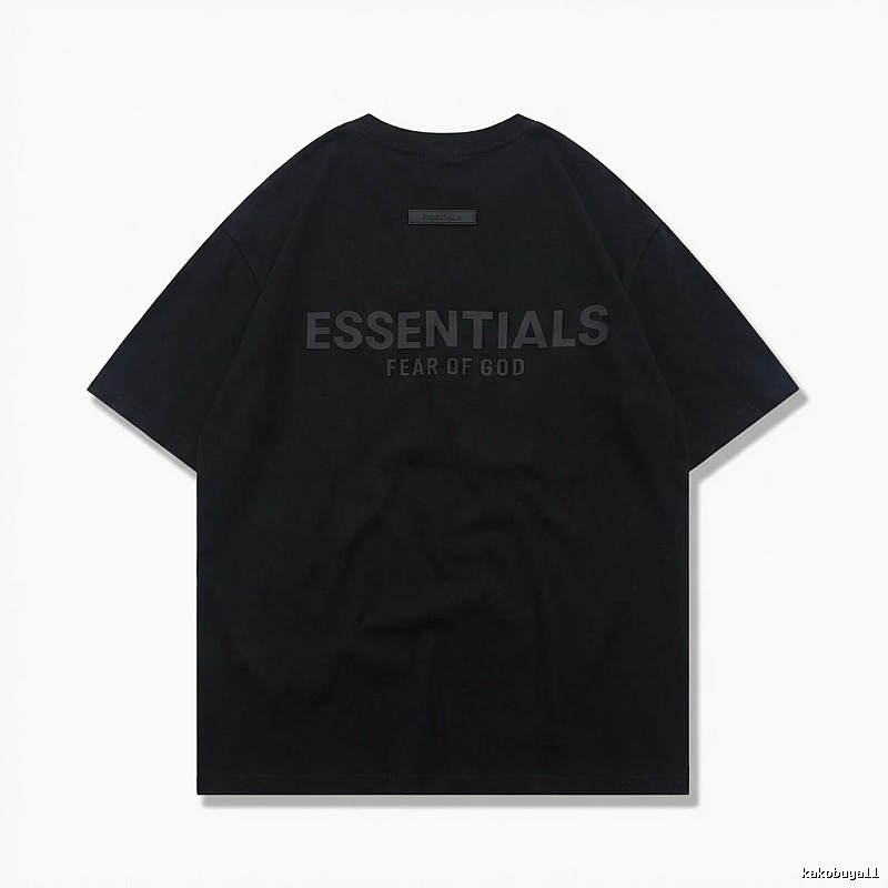 ESSENTIALS minimalist style black T-shirt