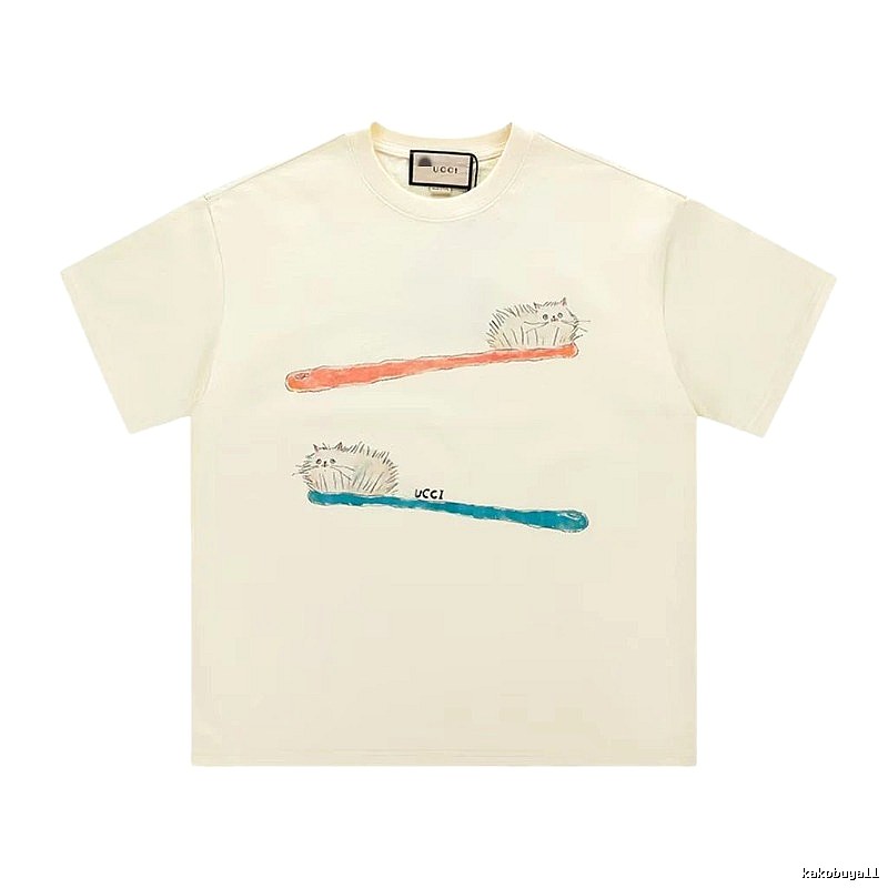 Gucci Hand-painted Cat Vintage Style Off-white T-shirt