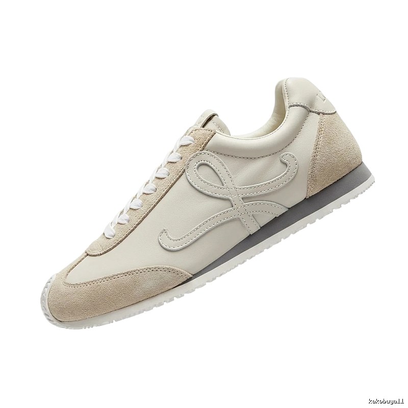 LOEWE retro-style light gray sports shoes