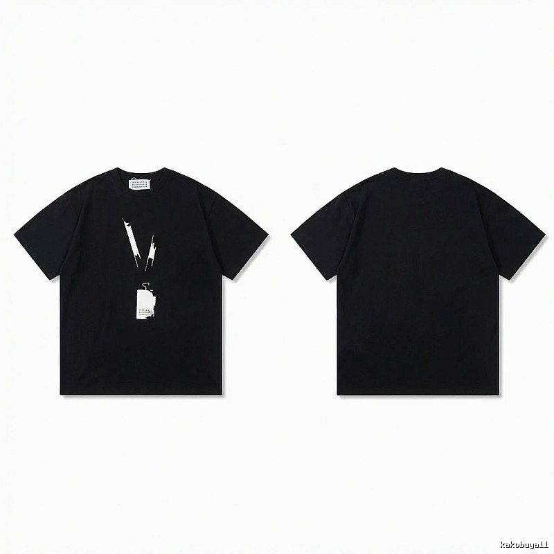 Maison Margiela minimalist black T-shirt