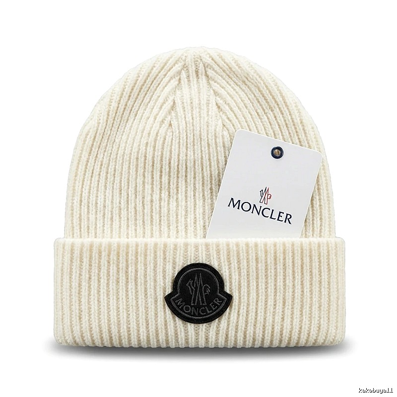 Moncler basic model simple off-white hat