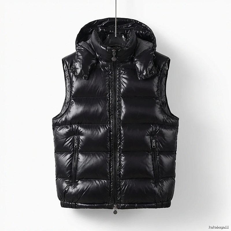 Moncler black stylish down vest