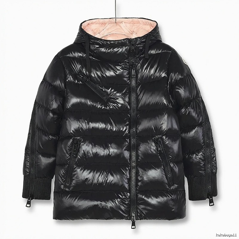 Moncler shiny and stylish black down jacket
