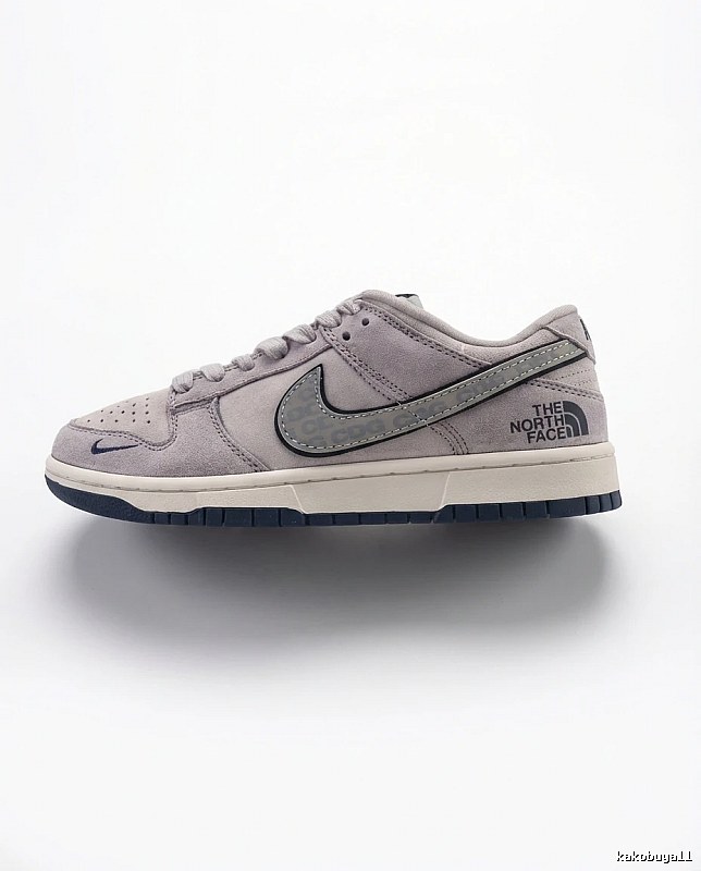 Nike Dunk Low Co-branded Grey Sports Shoes