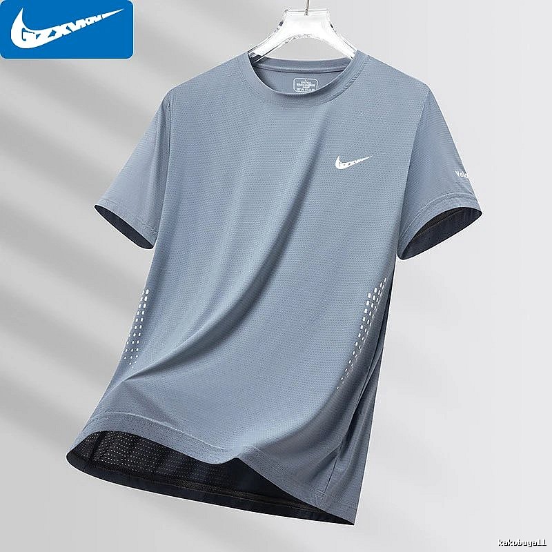 Nike Urban Athletic T-shirt Lightweight Short Sleeve with Statement Pattern