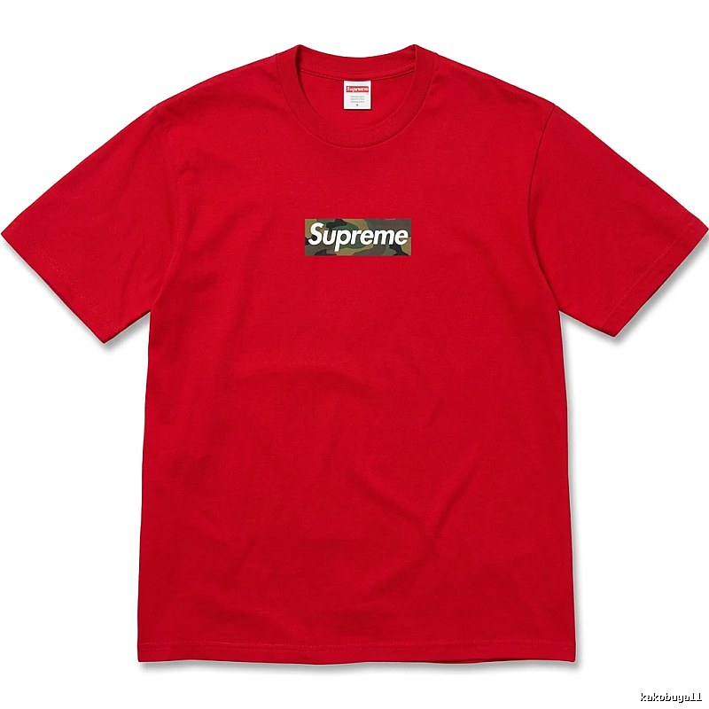 Supreme camouflage-style red T-shirt
